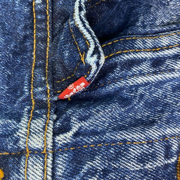 Vintage Levi’s denim jacket - Picture 2 of 4